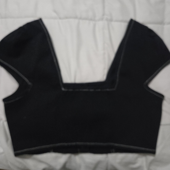 Urban Outfitters Black Top with Silver Button - Picture 2 of 6